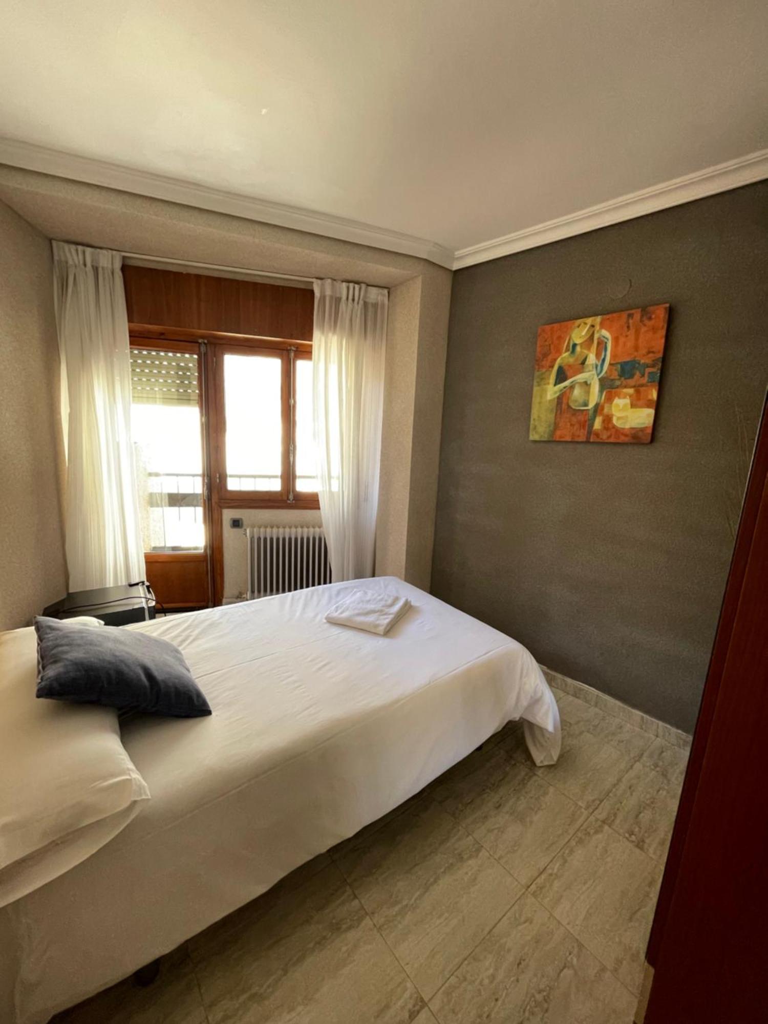 Hotel Felipe II Ayna Buitenkant foto