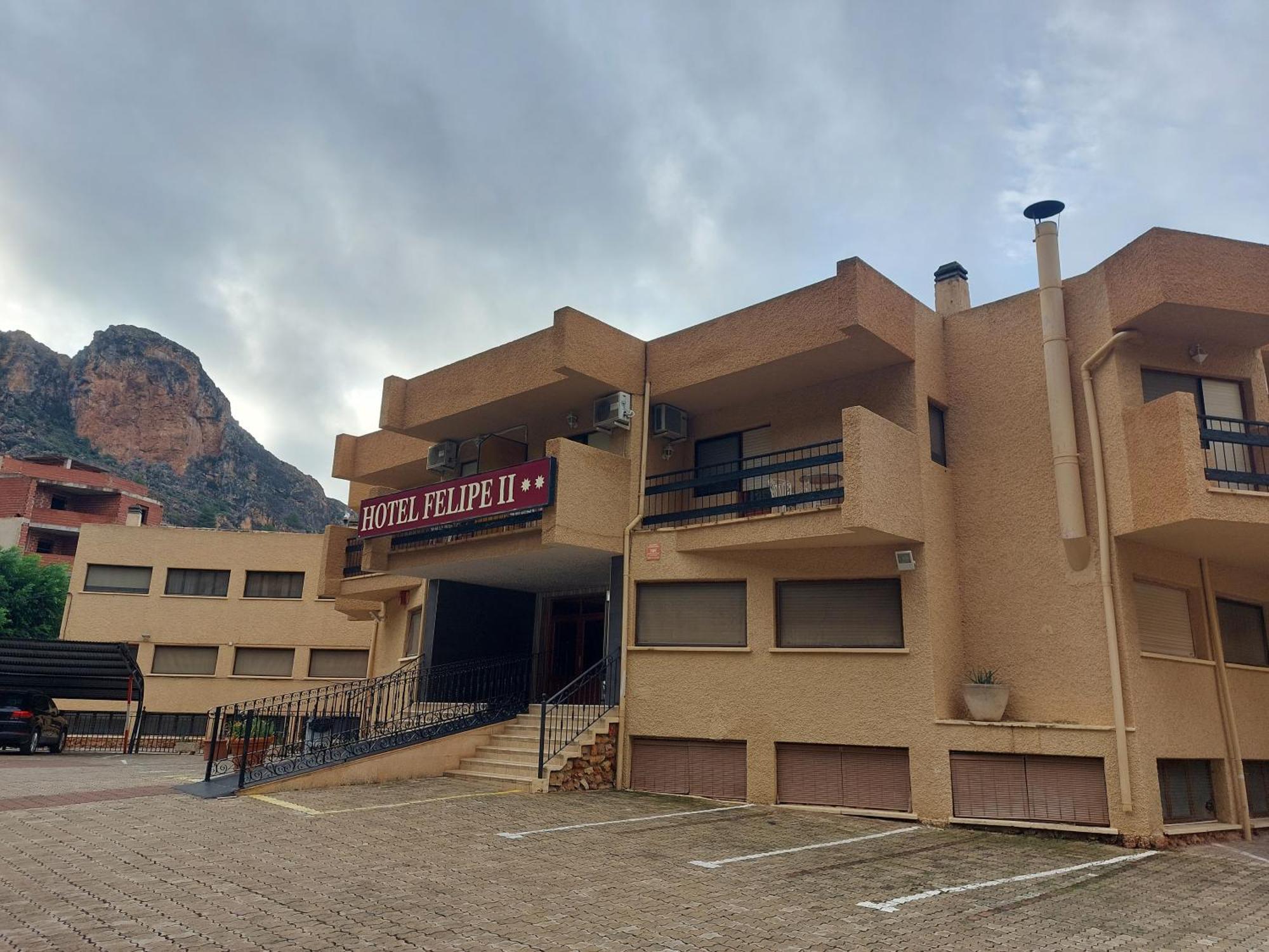 Hotel Felipe II Ayna Buitenkant foto